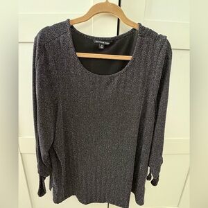 Zach & Rachel woman holiday top. Women’s 1X. Crop sleeve.